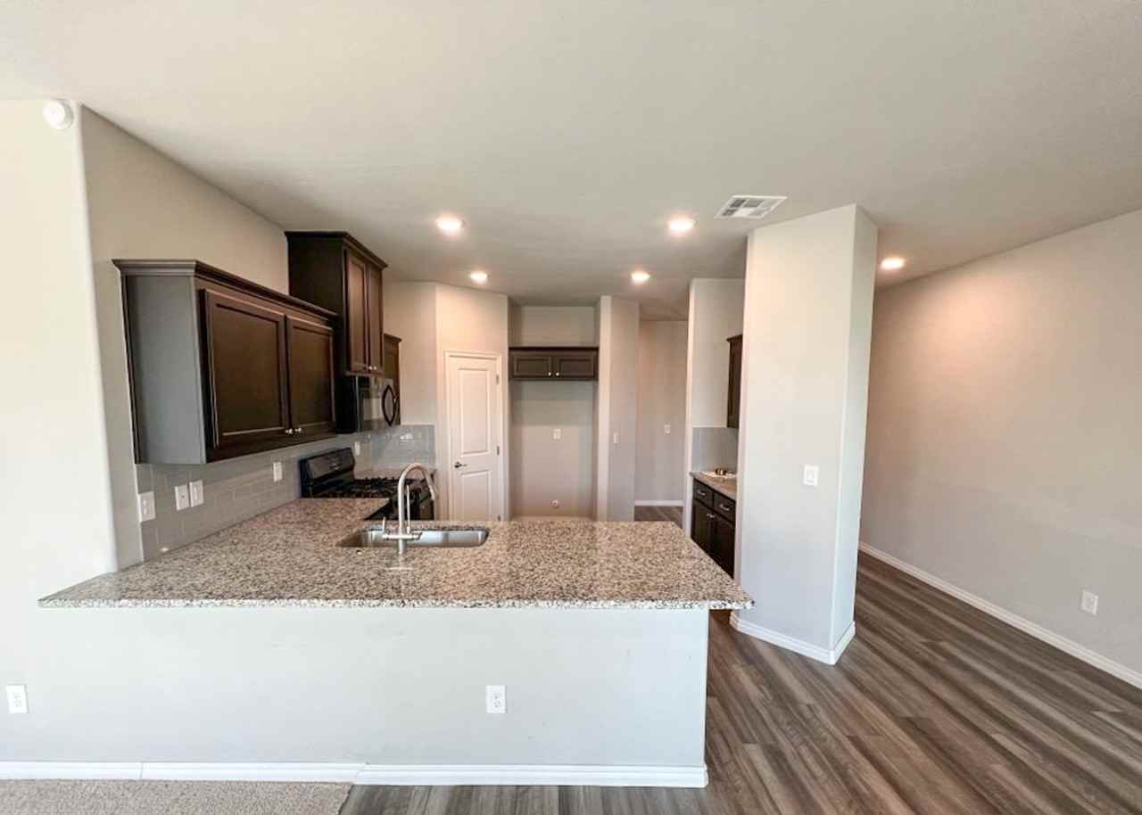 14701 Rambling Creek Cir - Photo 6 of 32