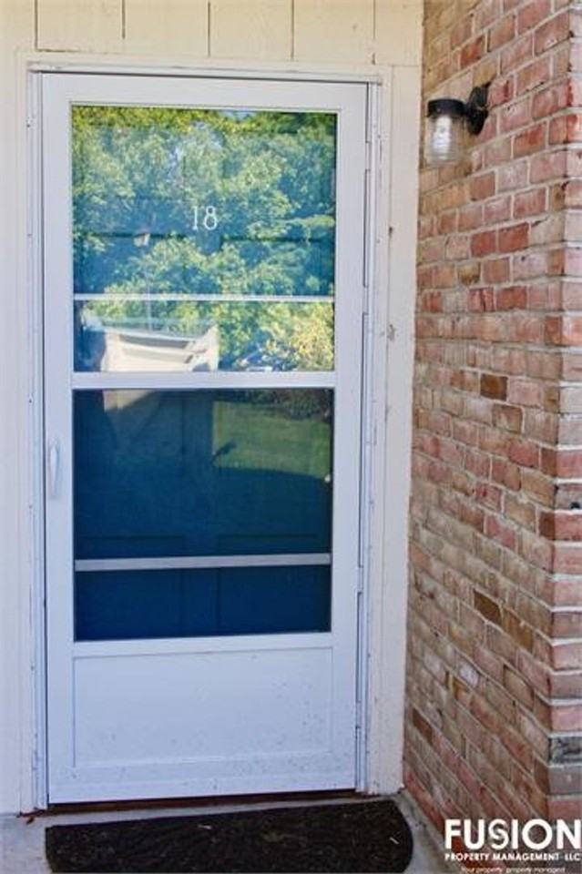 335 Ledgewood Cir - Photo 2 of 37