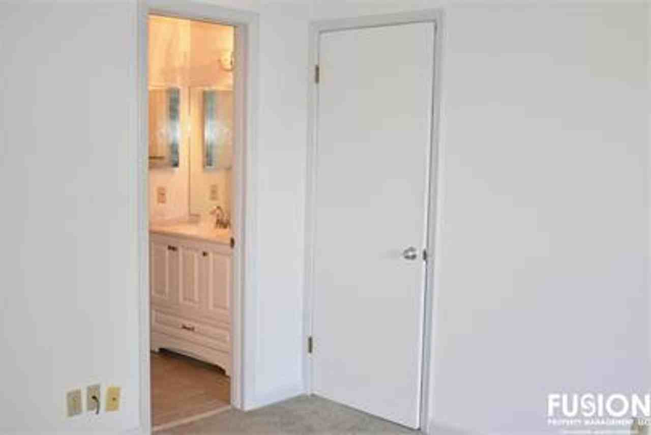 335 Ledgewood Cir - Photo 6 of 37