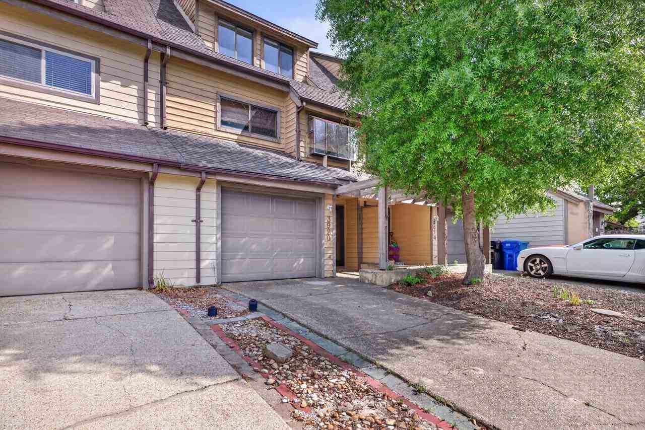 3920 Whooping Crane Cir - Photo 2 of 28
