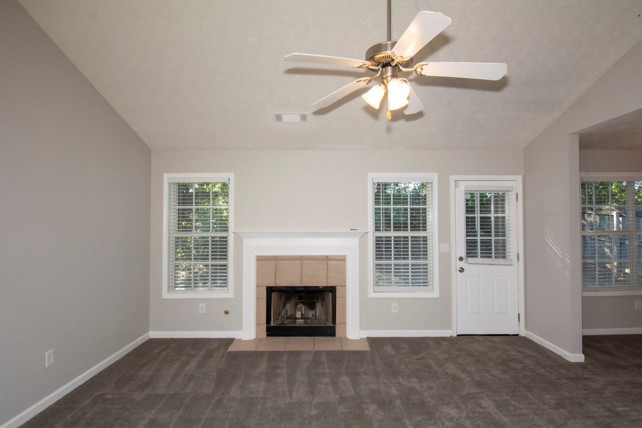 11523 Vinea Ln - Photo 4 of 15