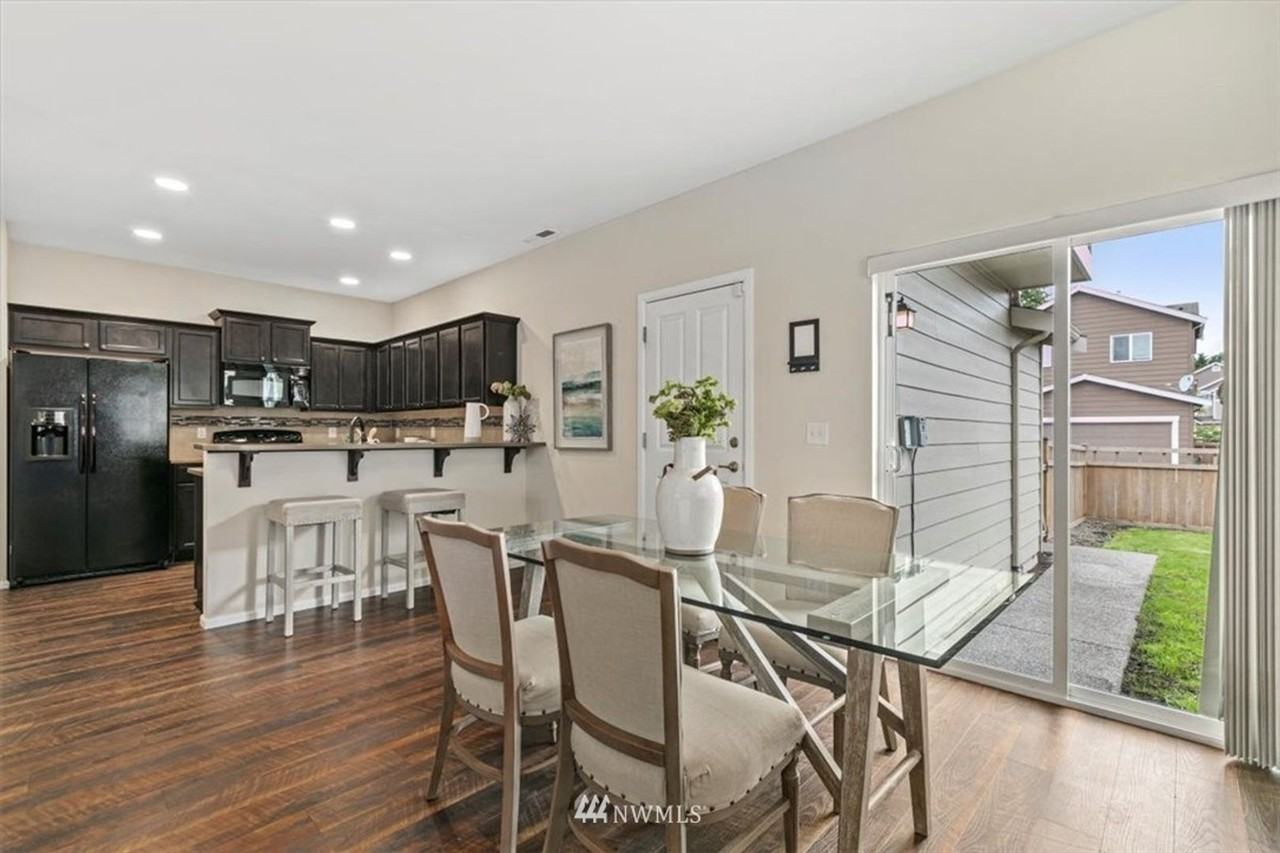18028 16th Avenue Ct E - Photo 4 of 18
