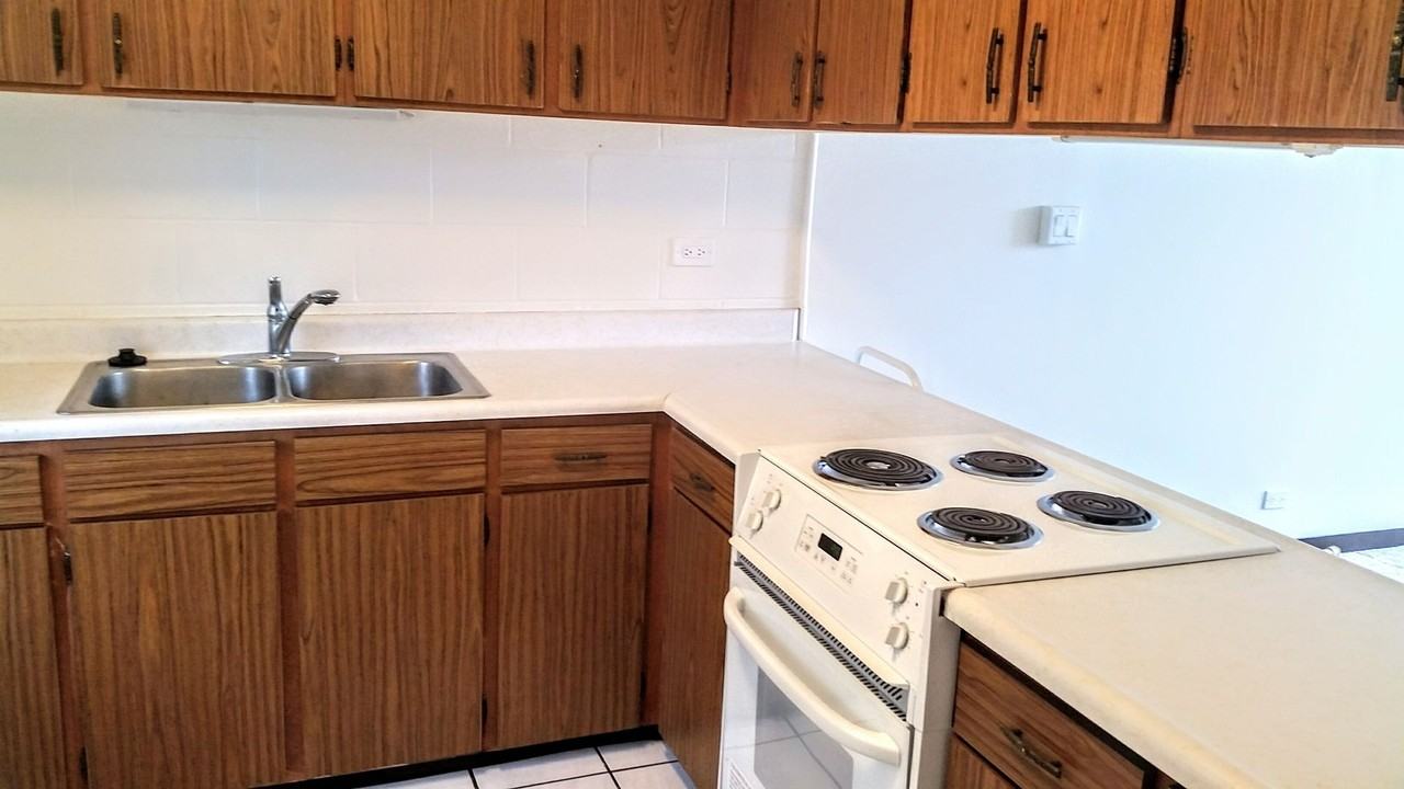 5122 Likini St #412 - Photo 4 of 11