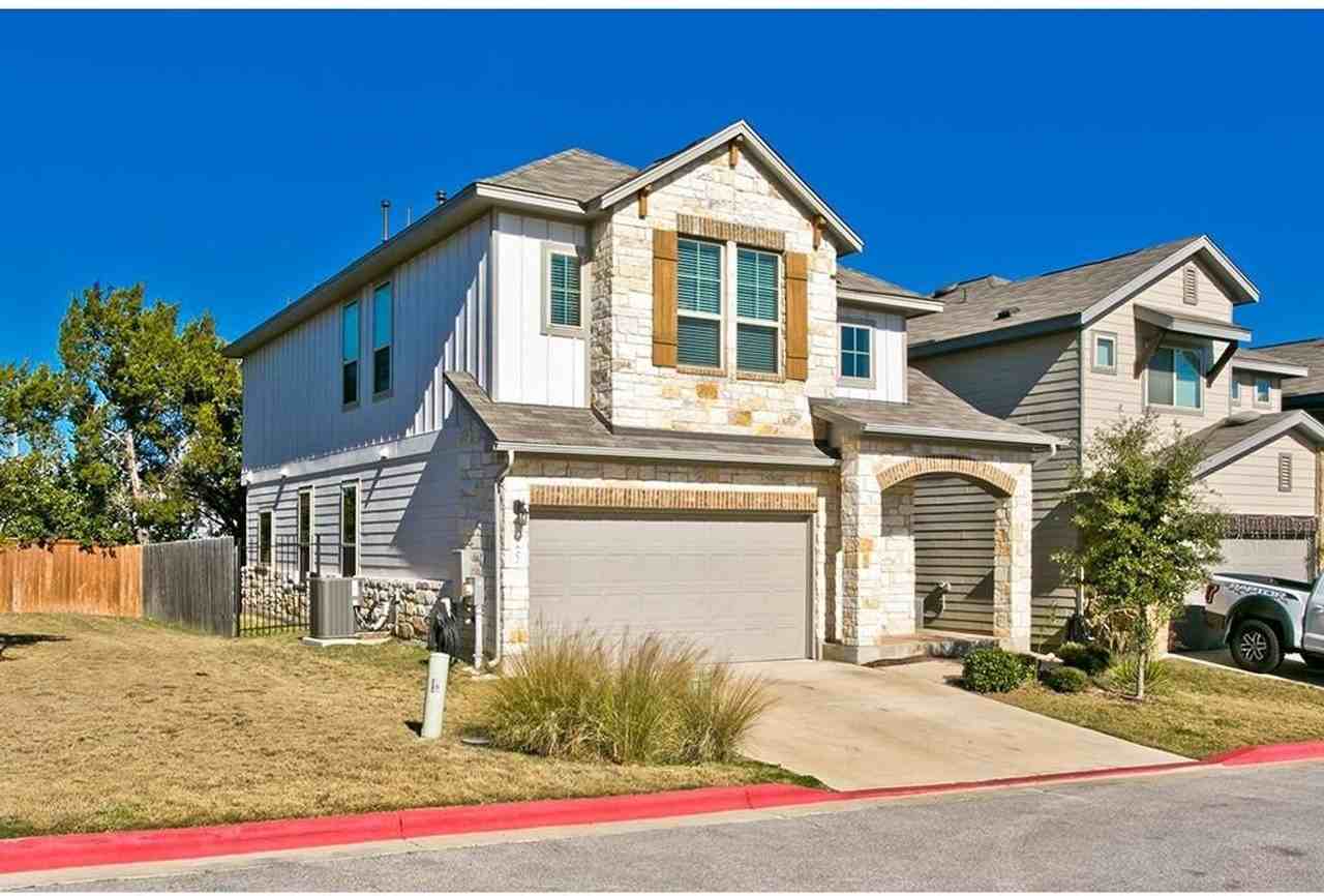 9802 Tanglemede St - Photo 3 of 34