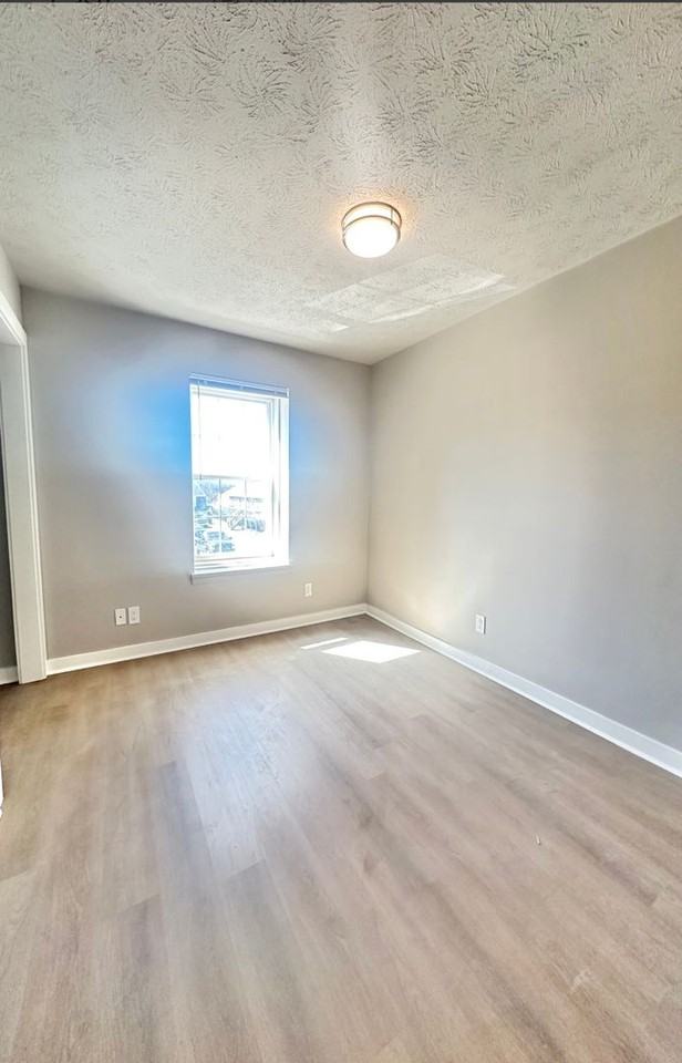 94 Dutch Mill Ct - Photo 5 of 6