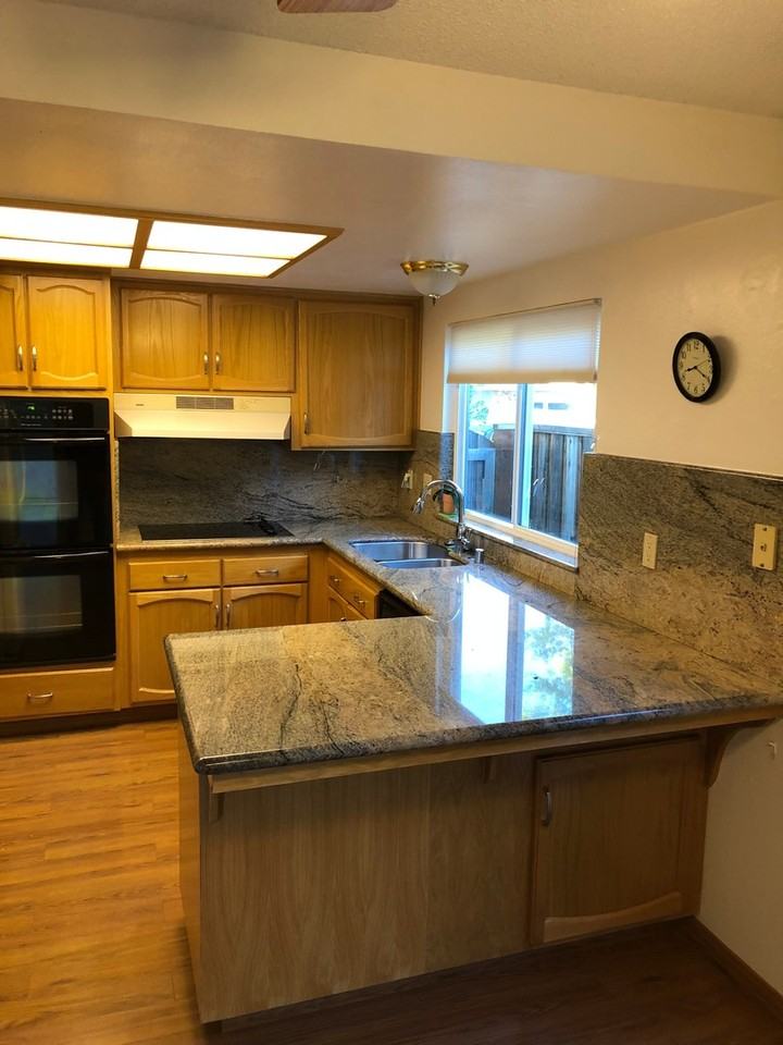 1100 Limeridge Dr - Photo 4 of 14