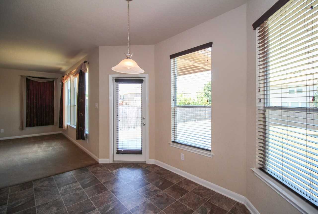 8518 Finlandia Gap - Photo 3 of 39