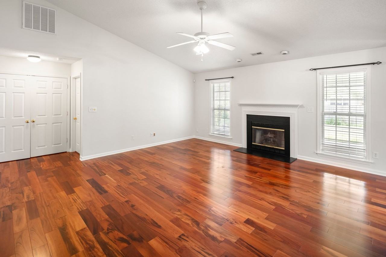 198 Misty Valley Rd - Photo 3 of 18