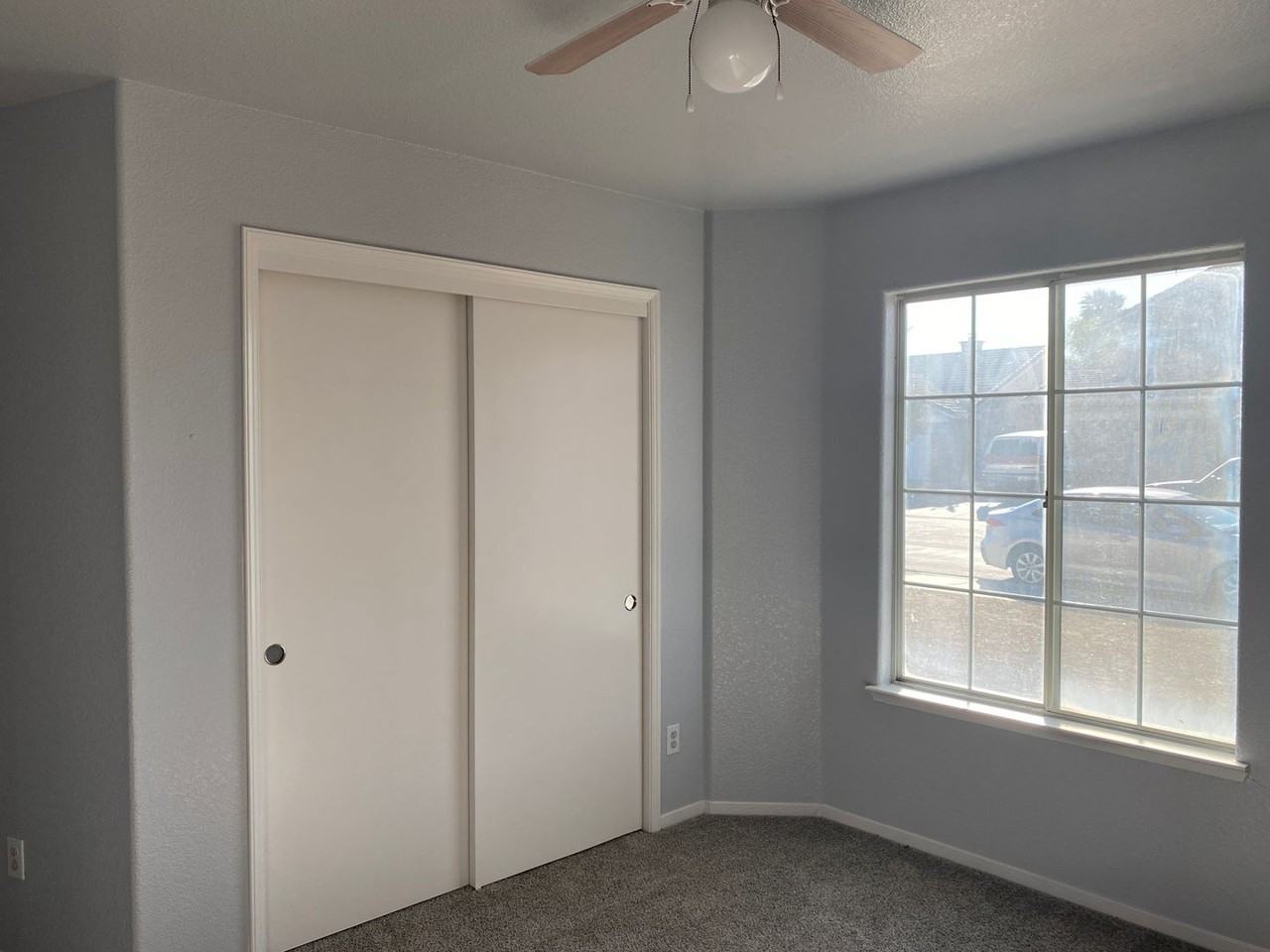 740 Rhine Ct - Photo 7 of 18