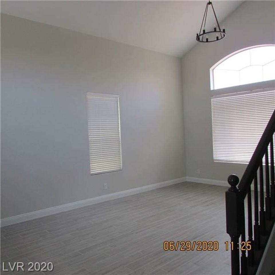 7832 Blue Eagle Way - Photo 2 of 29