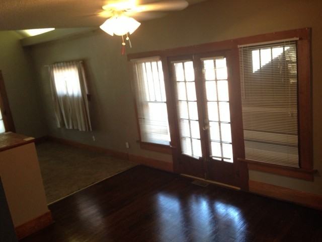 920 W Franklin St - Photo 5 of 10