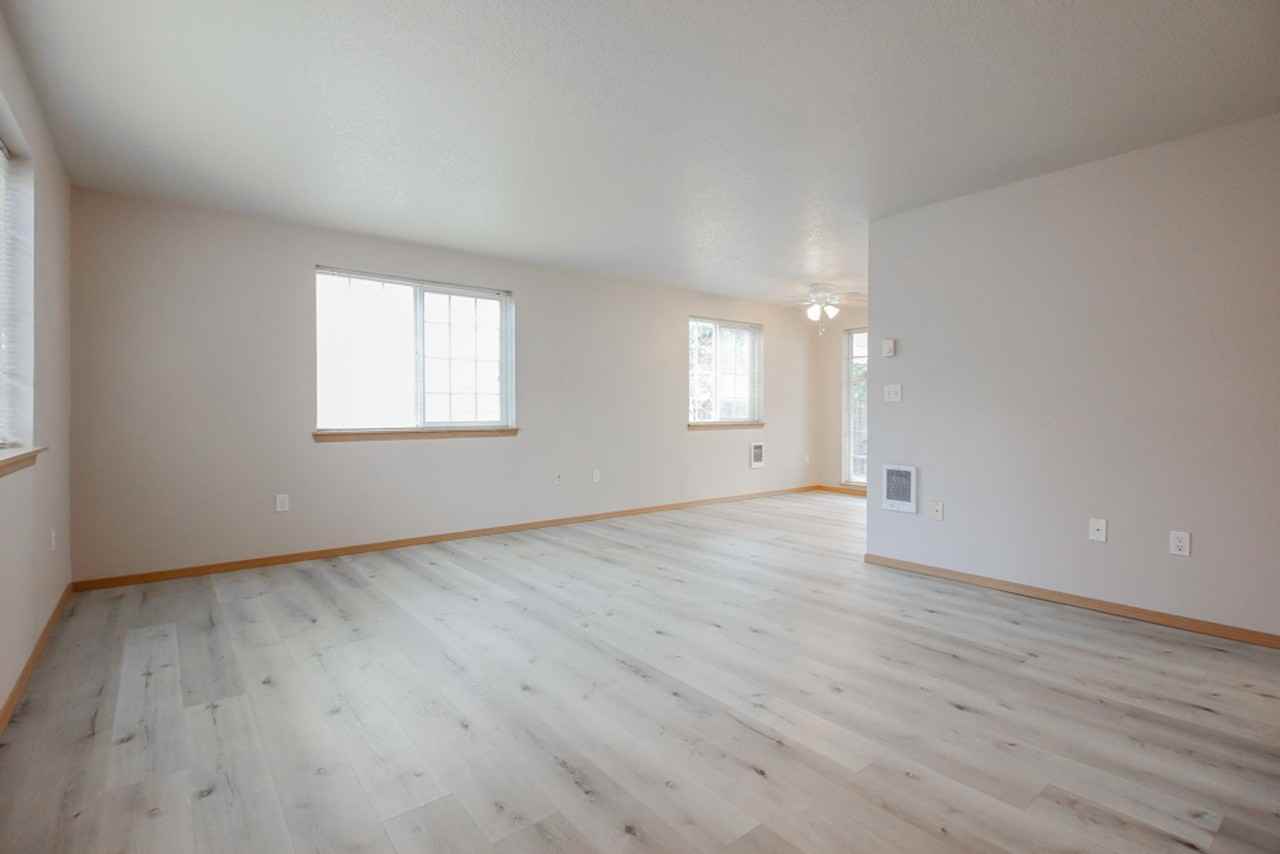 2739 Sw Jasmine Pl - Photo 6 of 17