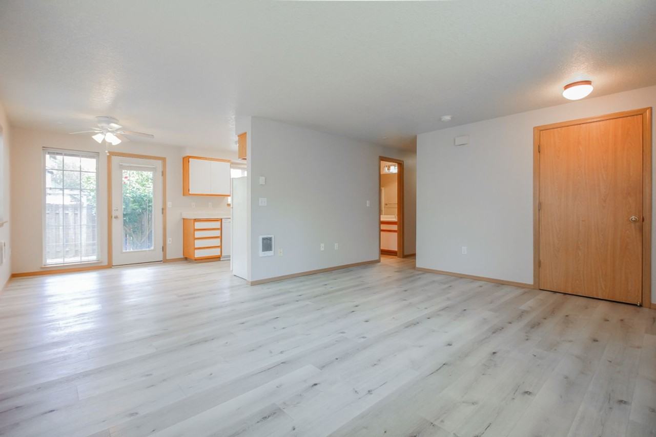 2739 Sw Jasmine Pl - Photo 7 of 17