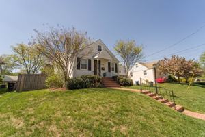 featured image of 1334 Bayliss Dr