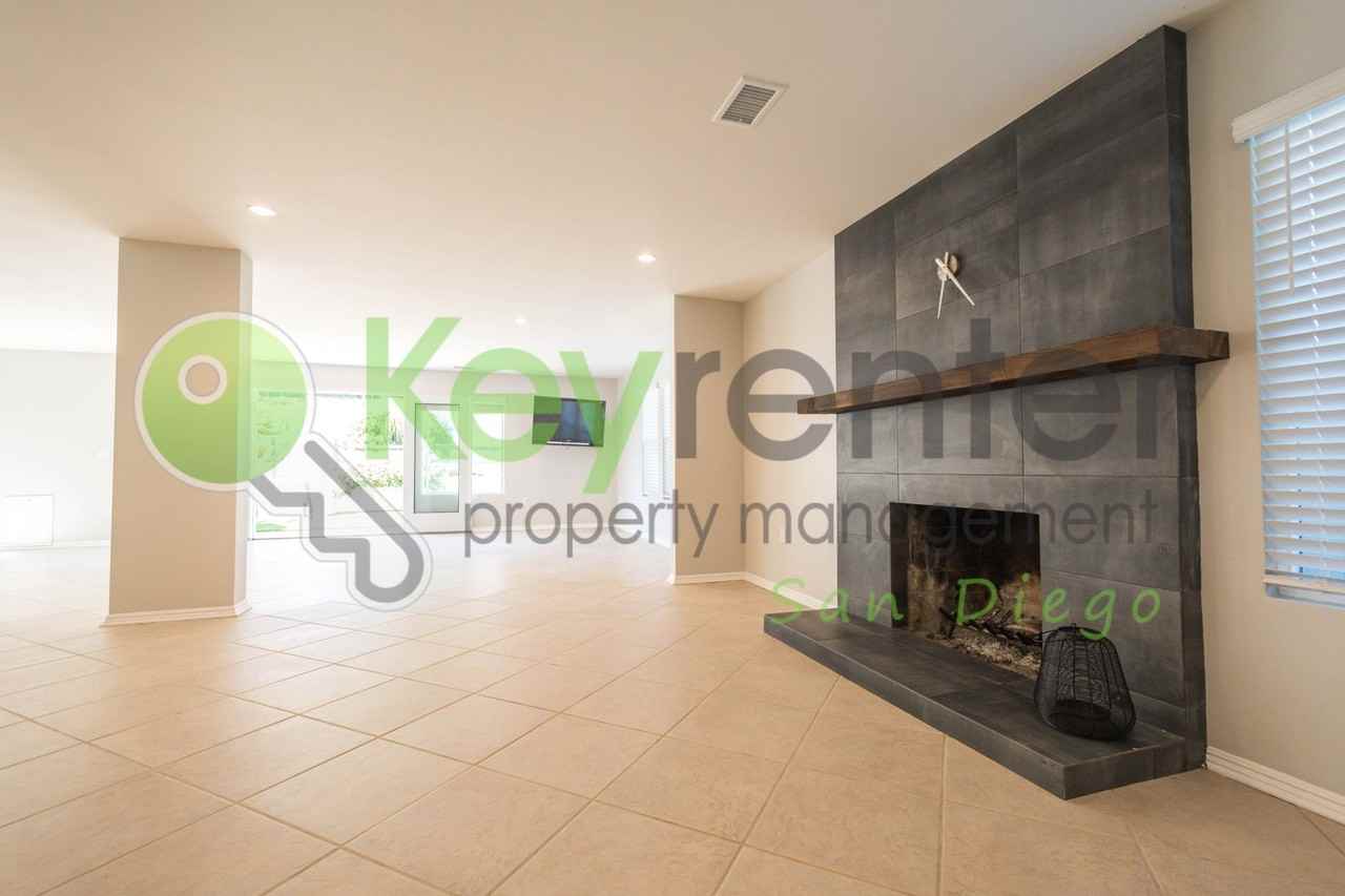 12338 Holland Rd - Photo 4 of 23