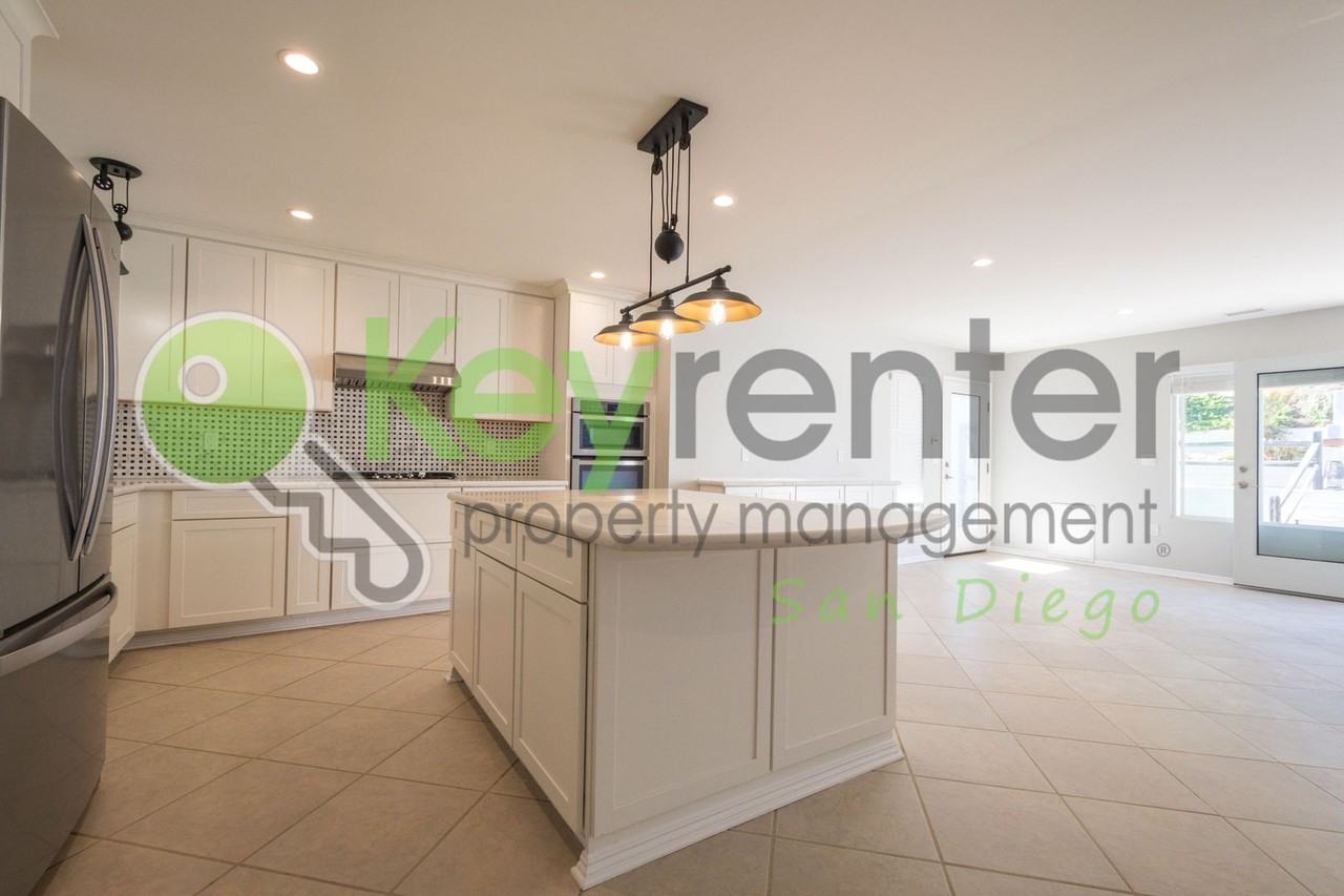 12338 Holland Rd - Photo 6 of 23