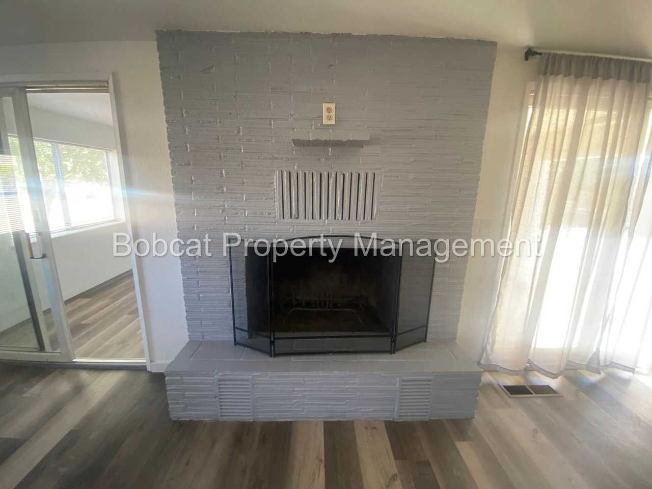 3722 Lyla Ln #1 - Photo 7 of 32