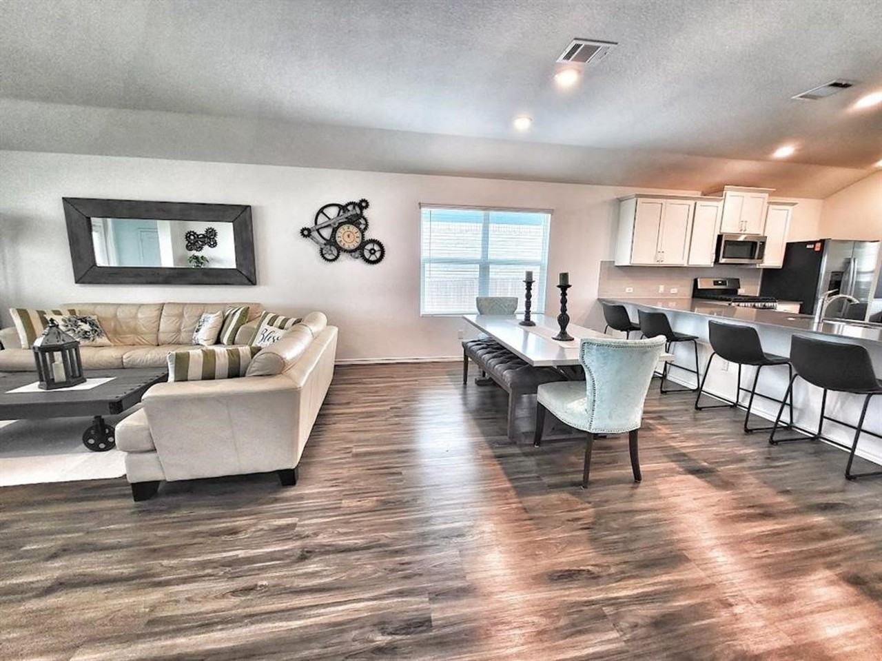 5421 Bellissima Way - Photo 3 of 21