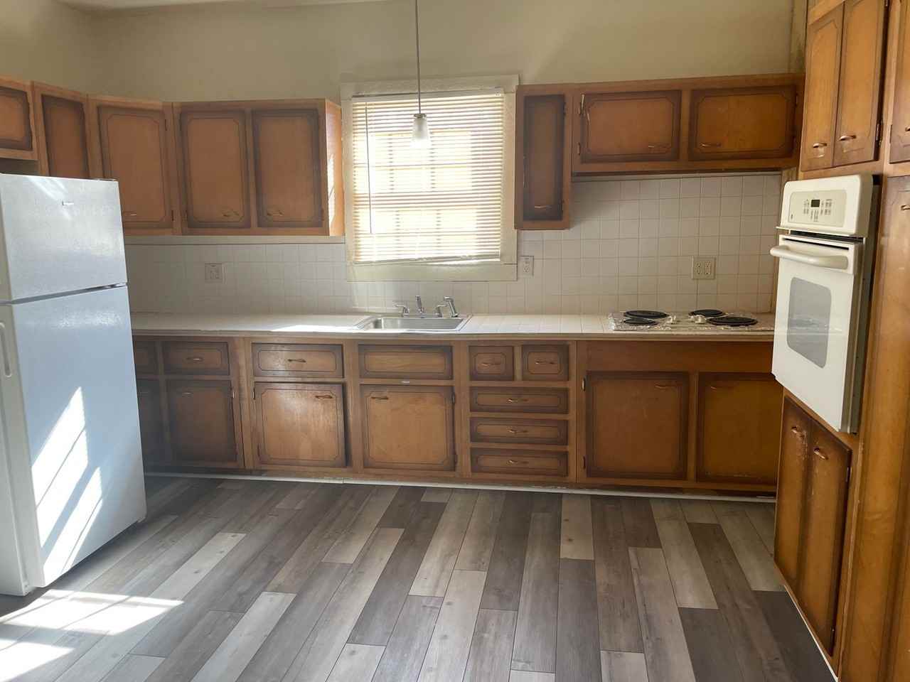 322 Pine St #2 - Photo 3 of 7