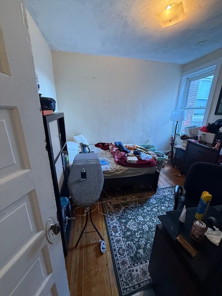 69B S Huntington Ave - Photo 6 of 15
