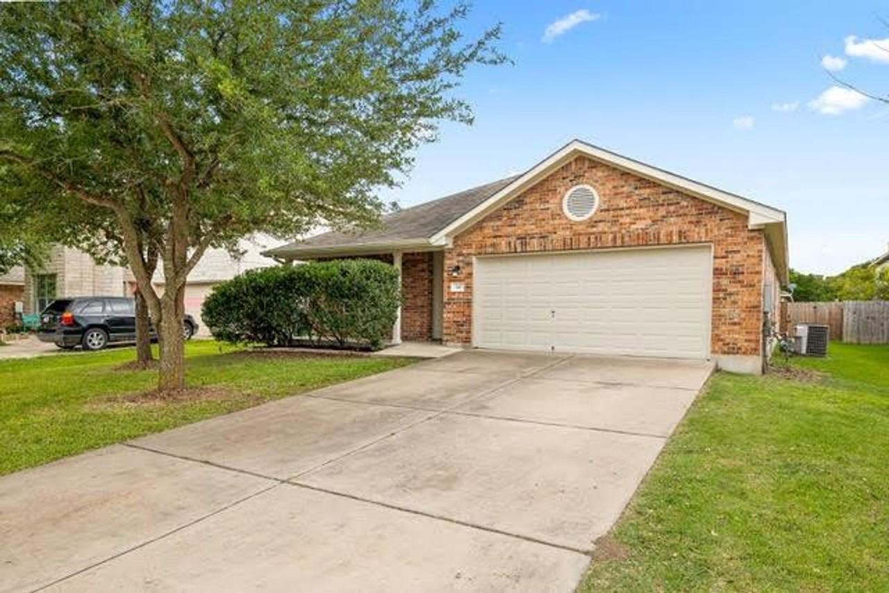 340 Carriage Way - Photo 2 of 15