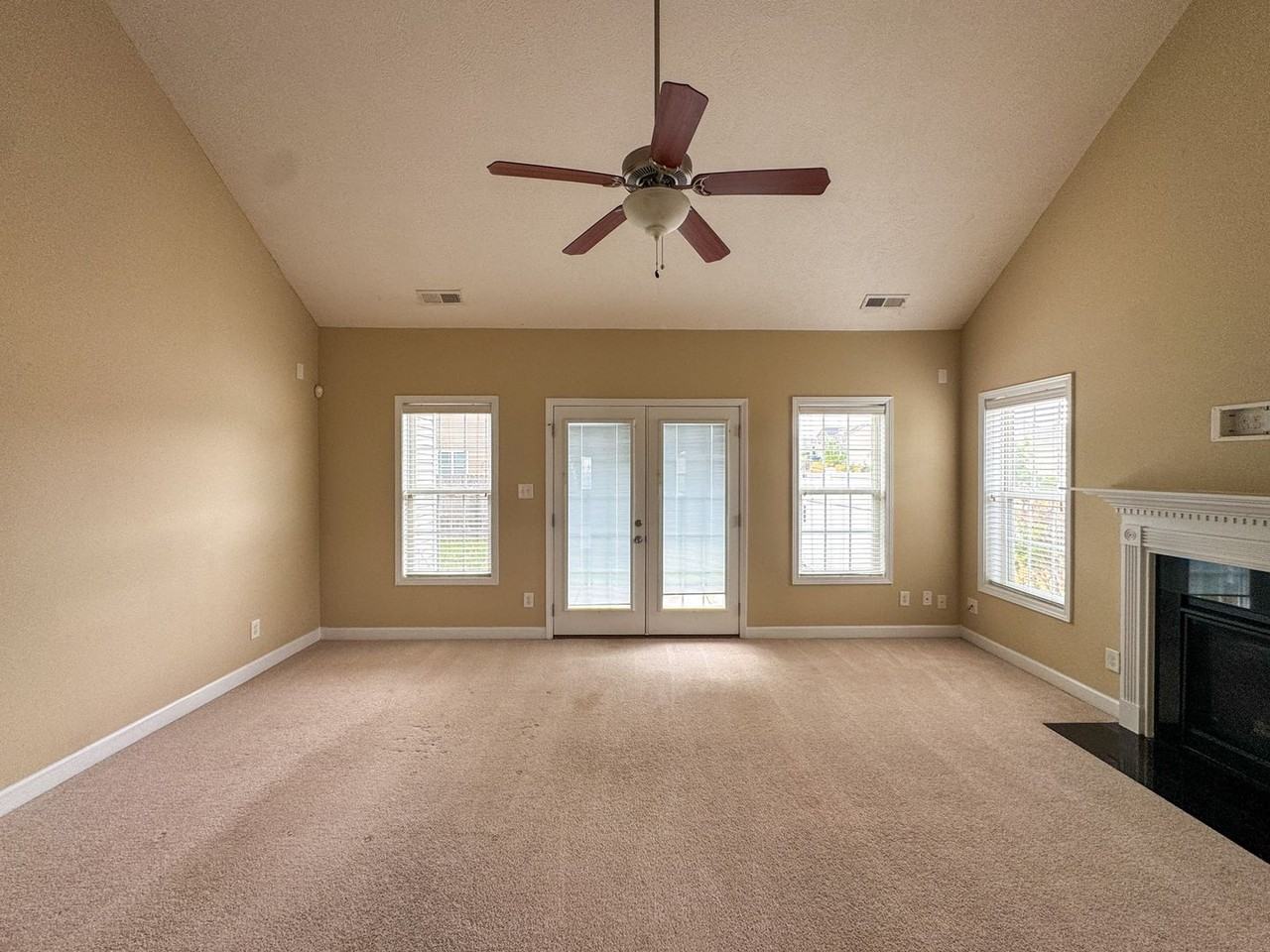 14 Buckman Dr - Photo 6 of 26