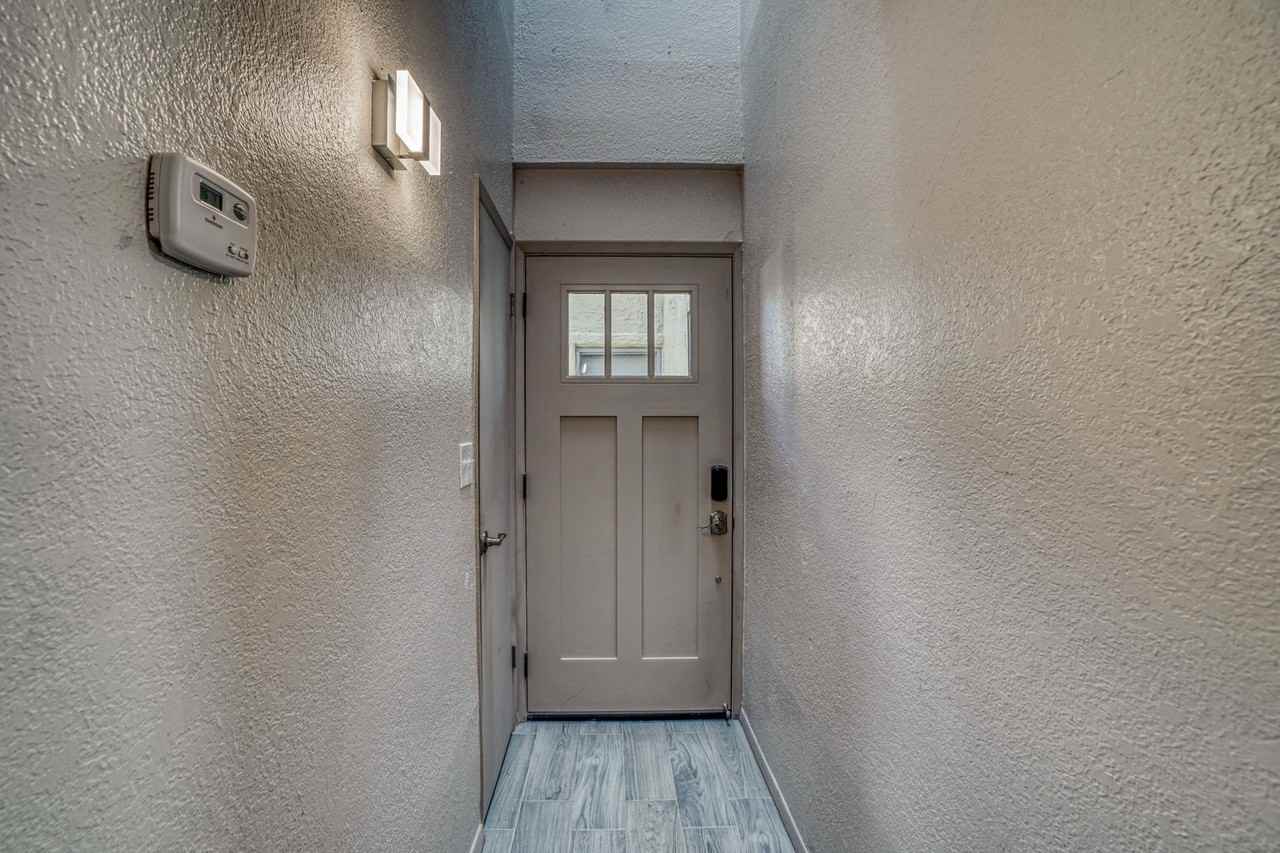 311 Zenith Dr - Photo 5 of 42