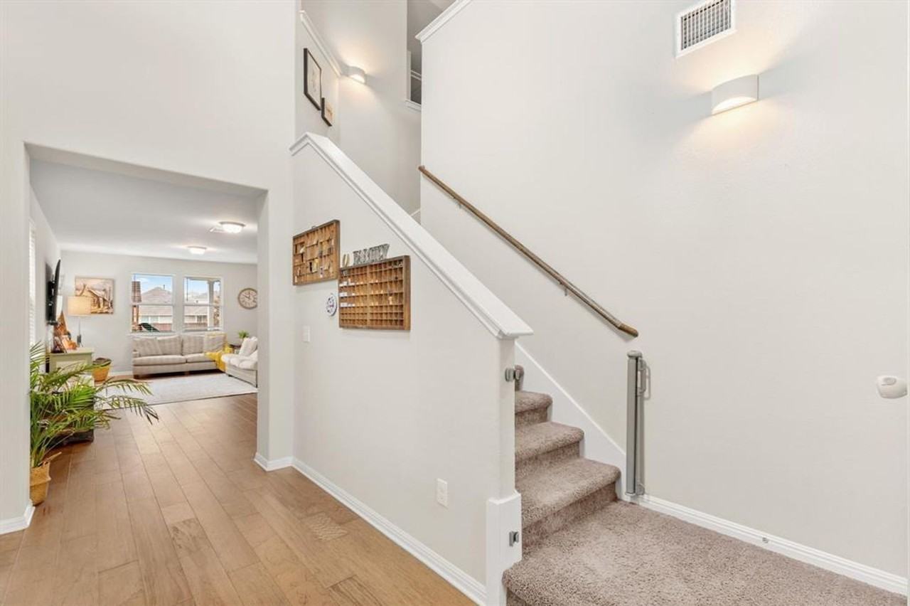 10206 Ansel Dr - Photo 2 of 26