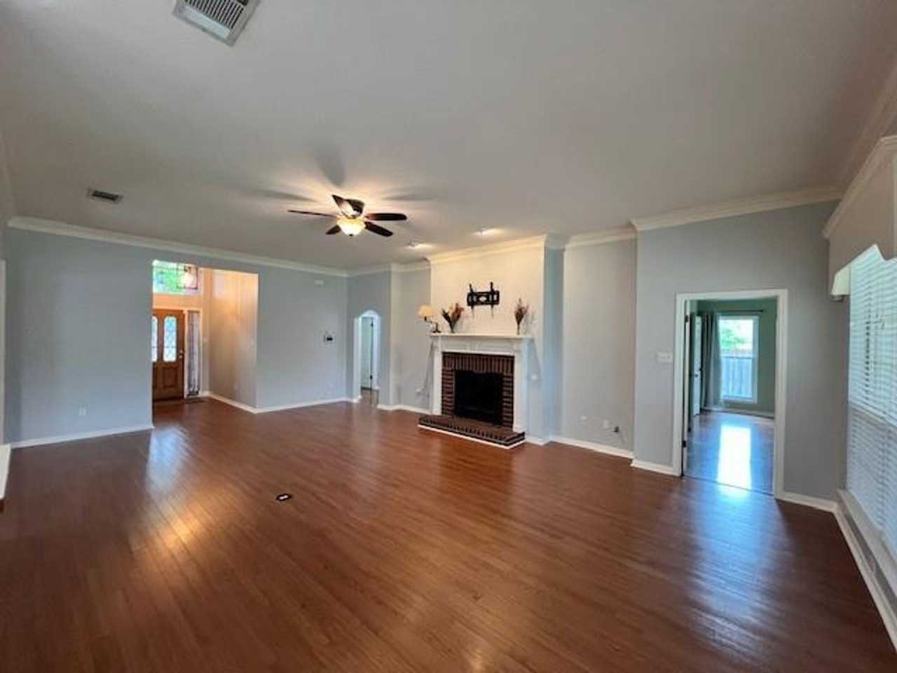 1239 Rocky Creek Dr - Photo 6 of 24