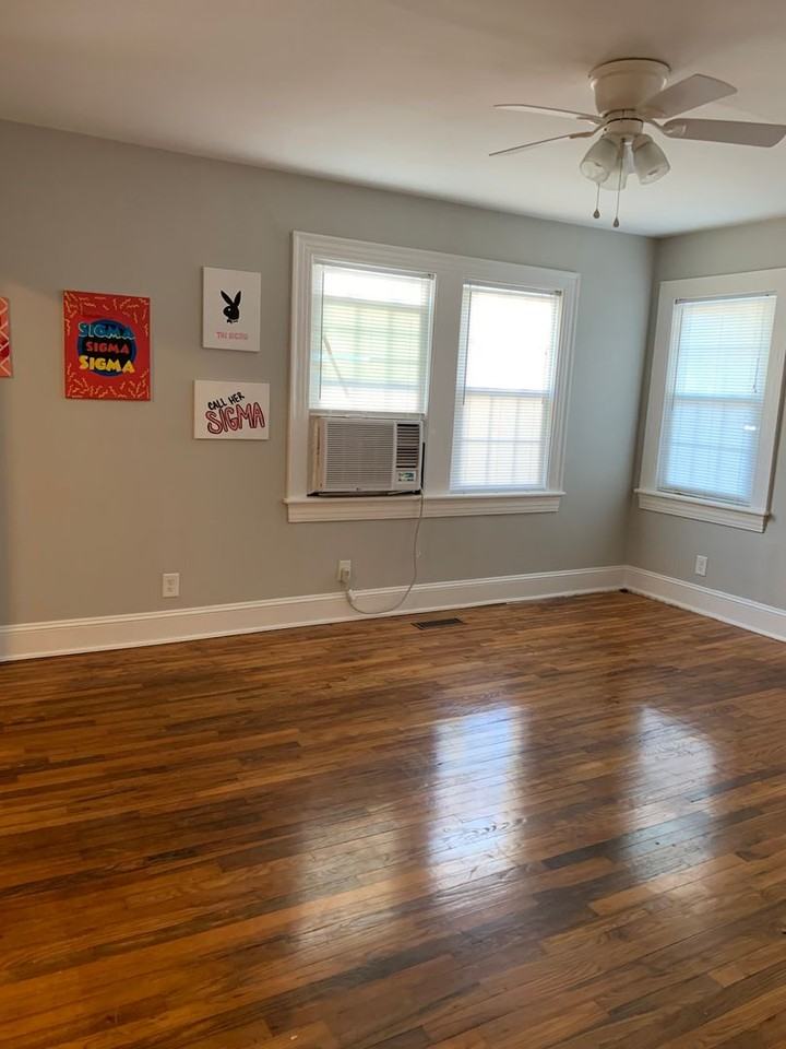 415 S Ash St - Photo 5 of 30
