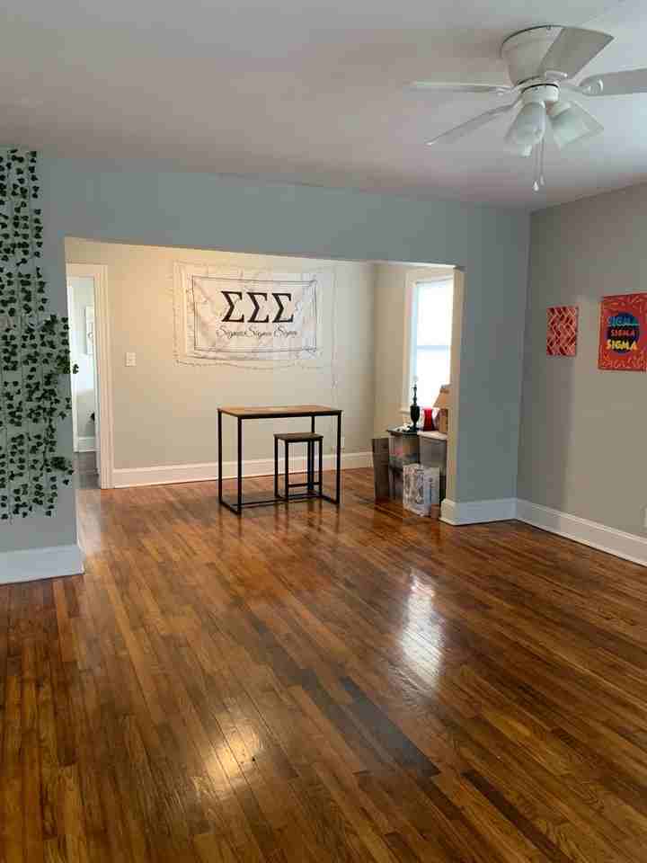 415 S Ash St - Photo 7 of 30