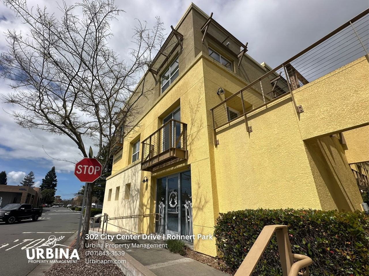 302 City Center Dr - Photo 2 of 17