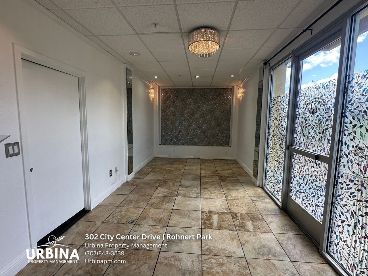 302 City Center Dr - Photo 4 of 17