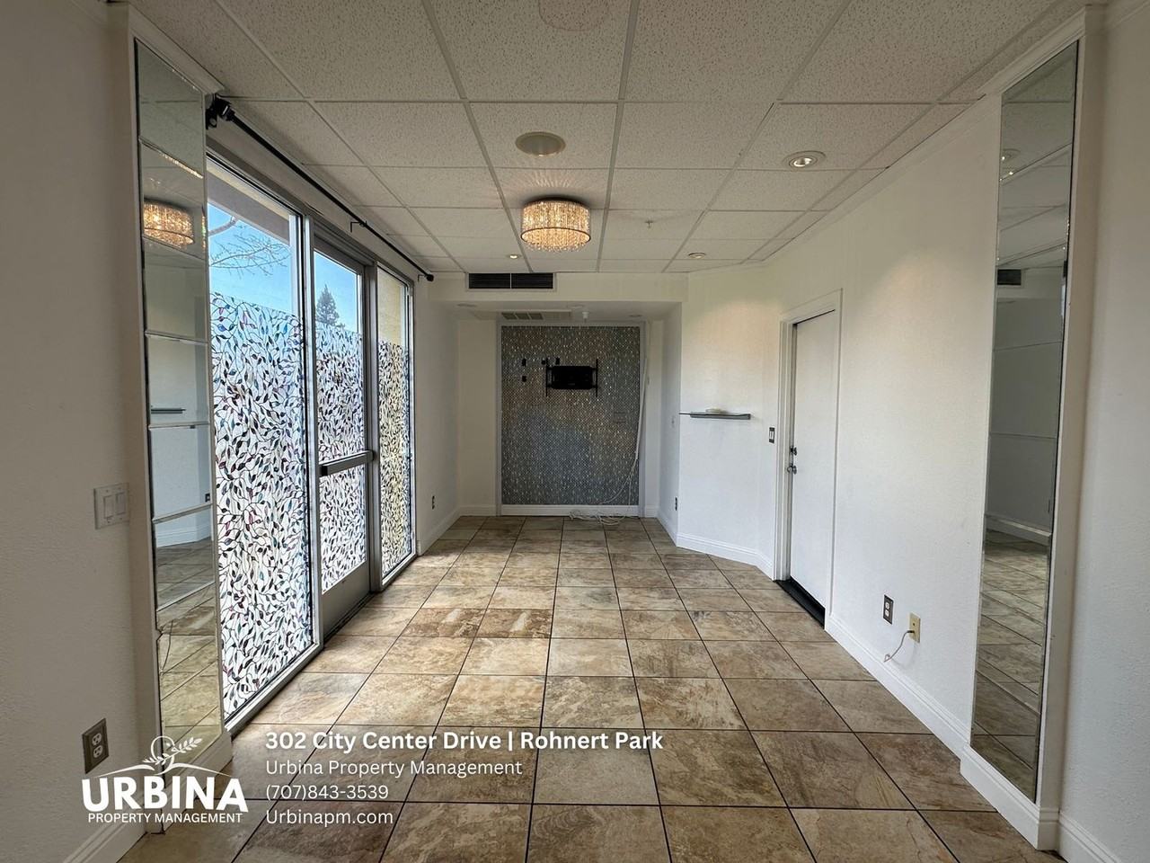 302 City Center Dr - Photo 5 of 17