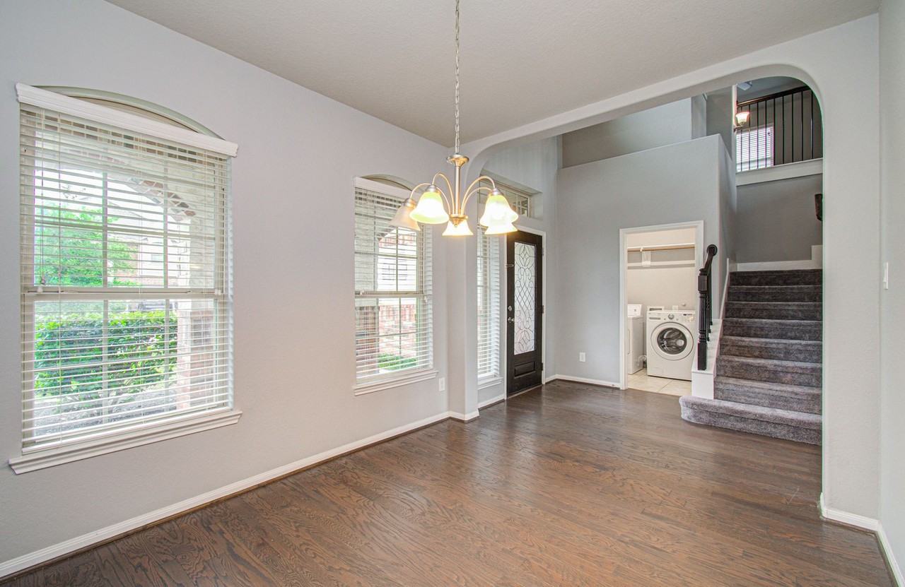 24331 Kee Cresta Ct - Photo 3 of 46