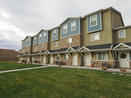 featured image of 8178 N Broken Spoke Ln