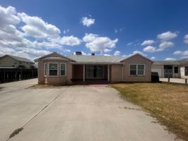 featured image of 1920 N 11th Ave