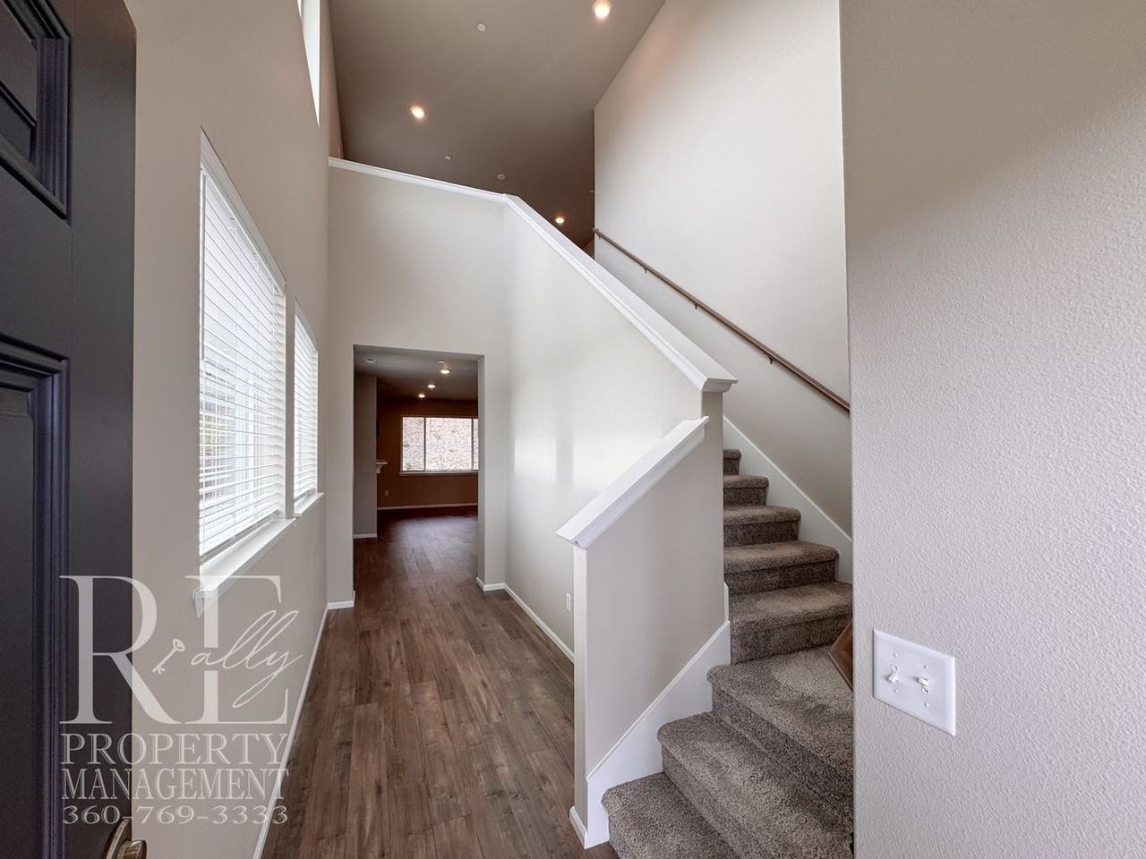 1039 Baker Heights Loop - Photo 3 of 30