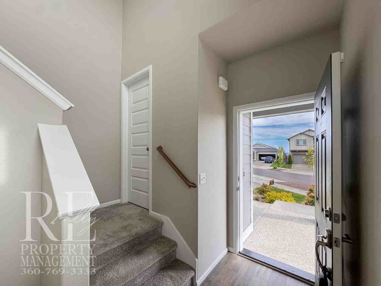 1039 Baker Heights Loop - Photo 4 of 30