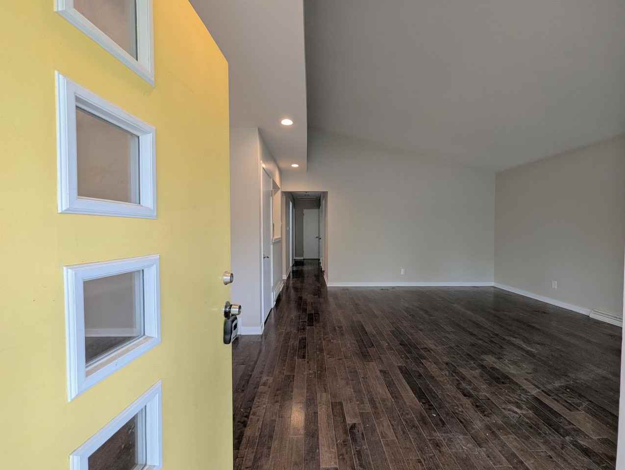 1146 Swarthmore Ln - Photo 2 of 36