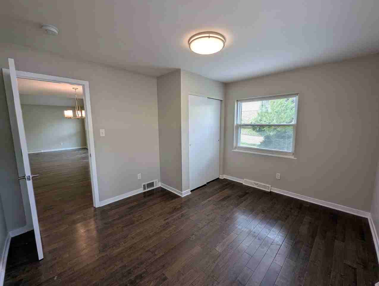 1146 Swarthmore Ln - Photo 7 of 36