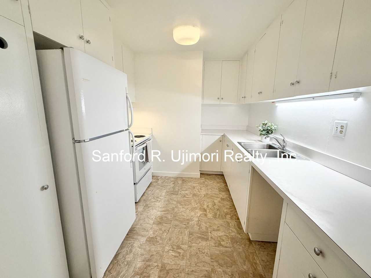1610 Kanunu St #906 - Photo 3 of 9