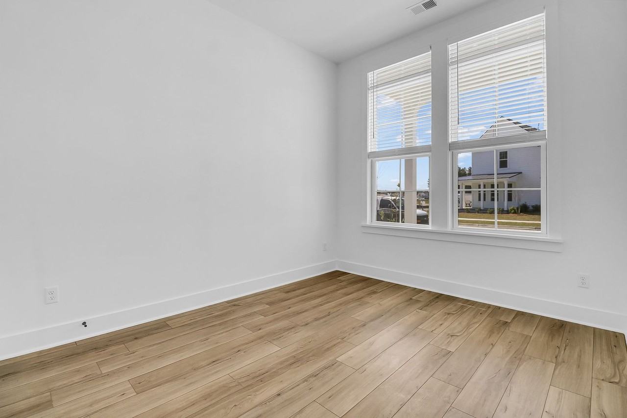 502 Sound Dr - Photo 3 of 50
