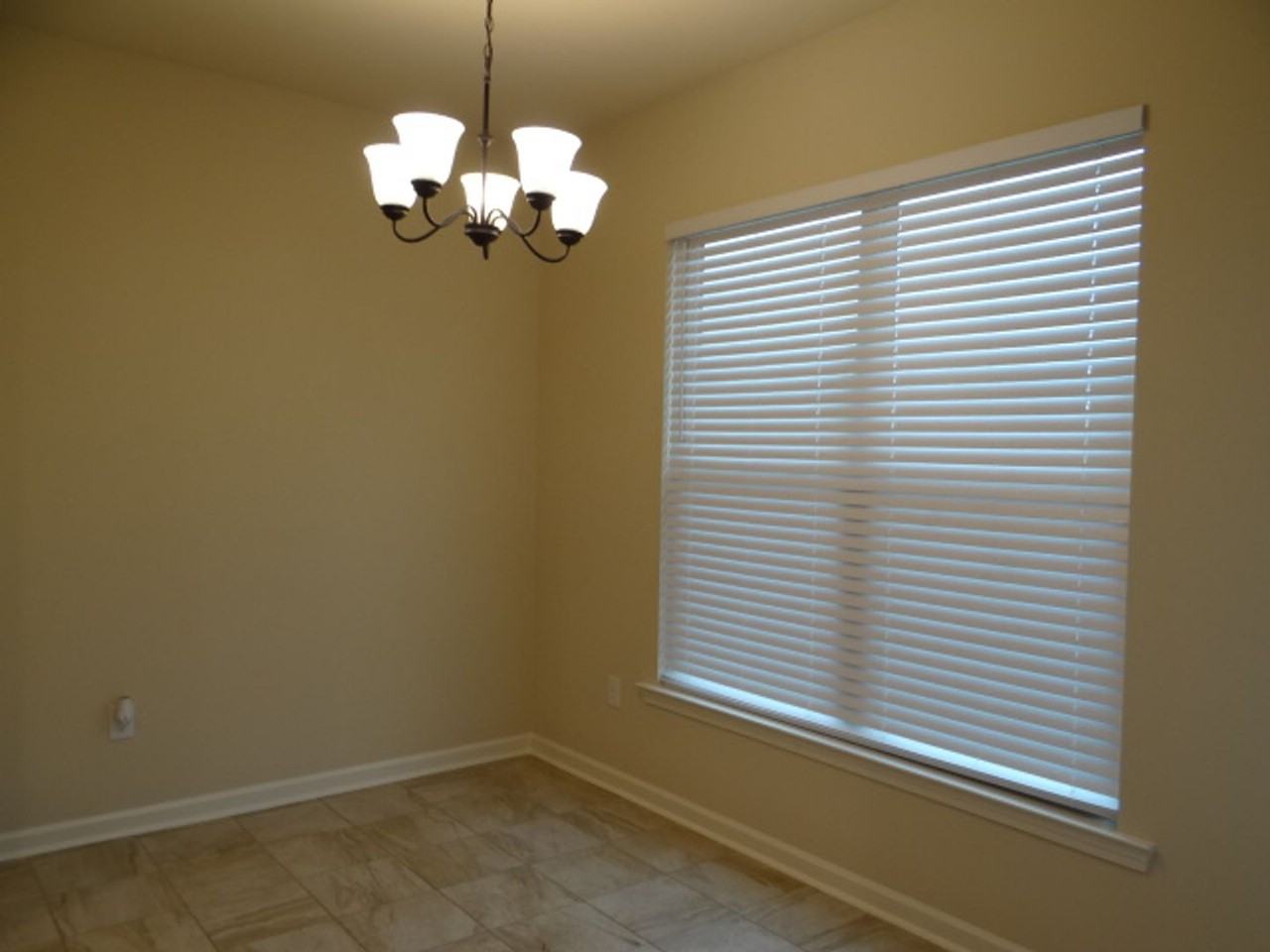 23340 Ruger Dr - Photo 5 of 9