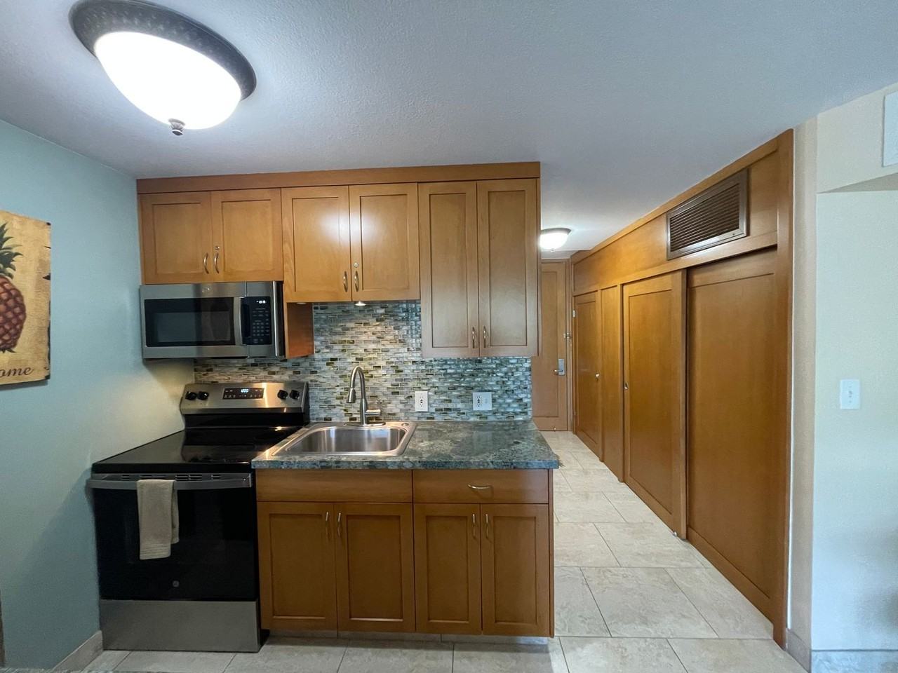 475 Front St - Photo 6 of 15