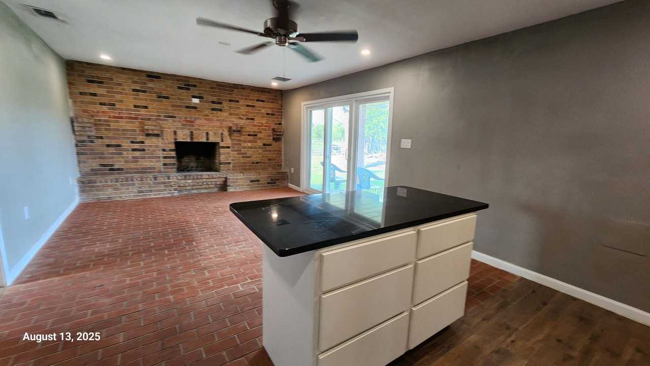 1800 Kirkpatrick Ln - Photo 6 of 13