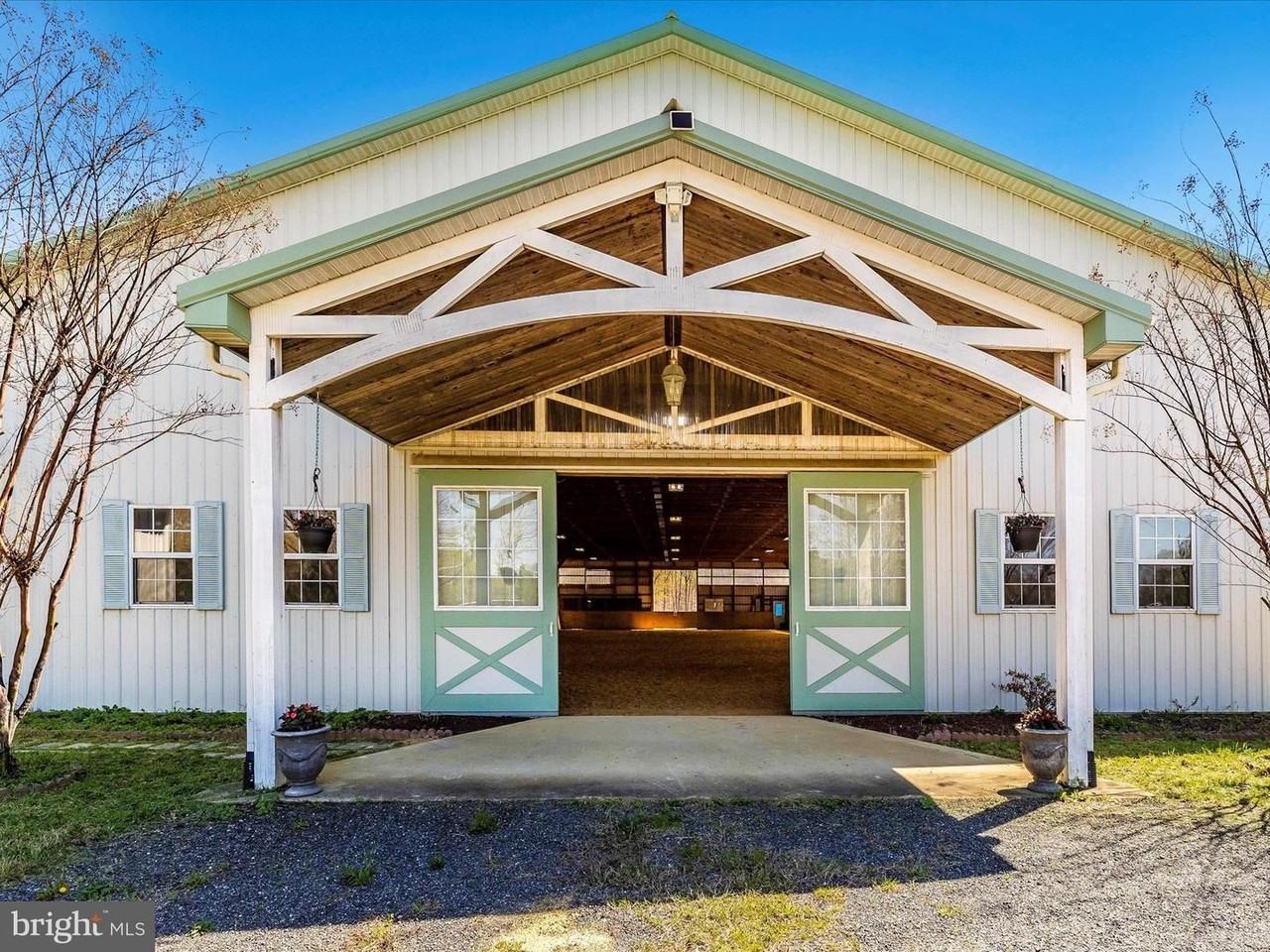 15104 15104 Gardner Rd - Horse Farm - Photo 3 of 28