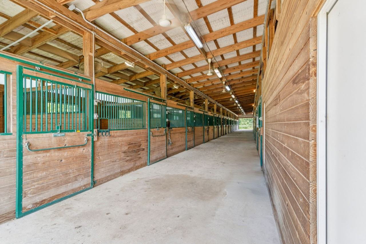 15104 15104 Gardner Rd - Horse Farm - Photo 5 of 28