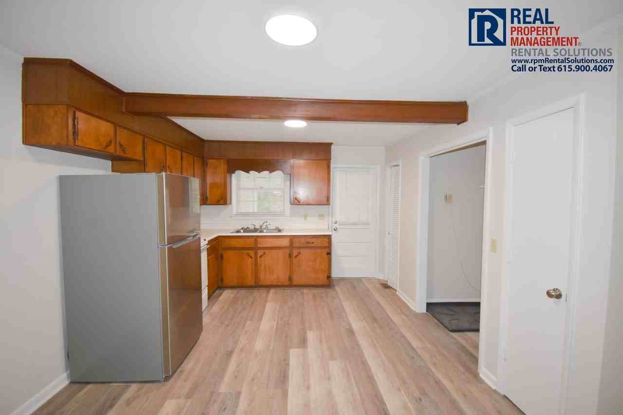 1513 Lakeshore Dr - Photo 6 of 14