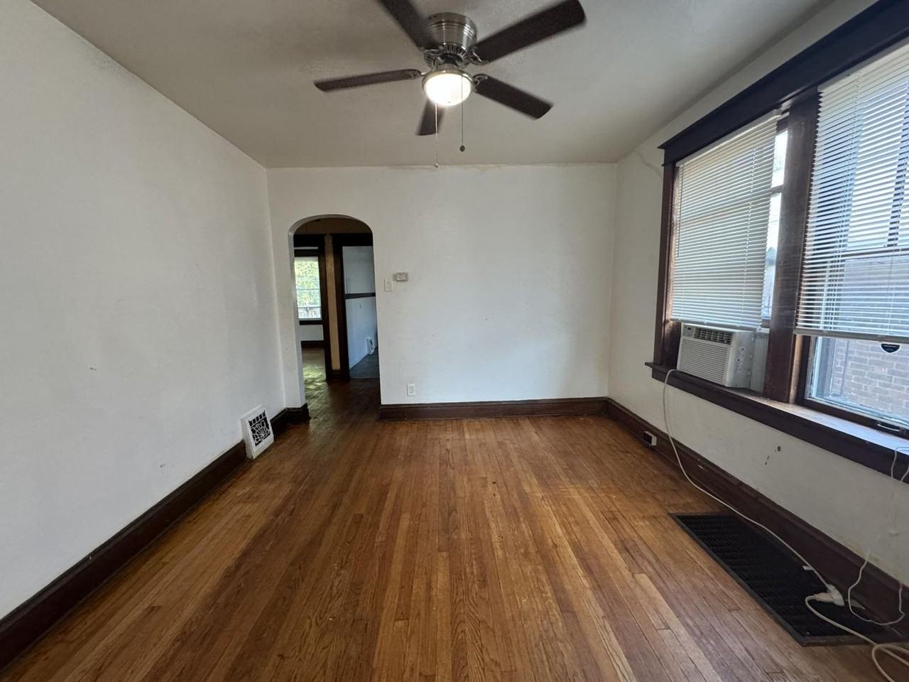 5741 Floy Ave - Photo 5 of 15